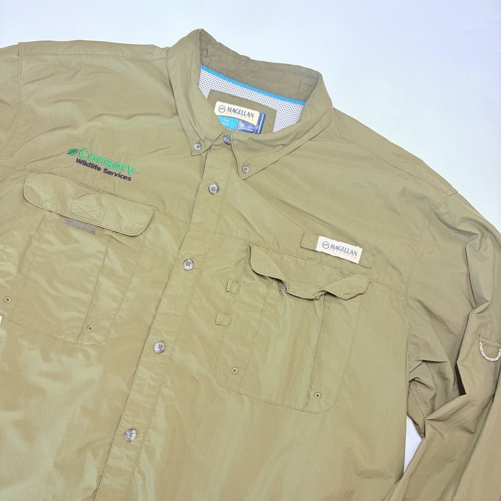 Magellan Outdoors Fishing Shirt Mens XL Olive Green Long Sleeve Vented Button Up